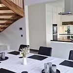 5 Sterne Luxus Klimatisiert Dachterrasse Mit Atemberaubender Aussicht Ooooo Villa