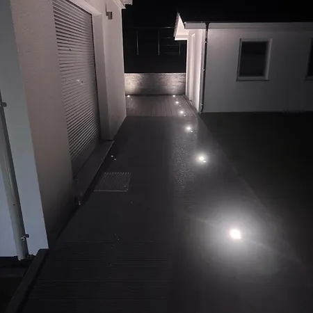 5 Sterne Luxus Klimatisiert Dachterrasse Mit Atemberaubender Aussicht Ooooo Villa Ellenz-Poltersdorf