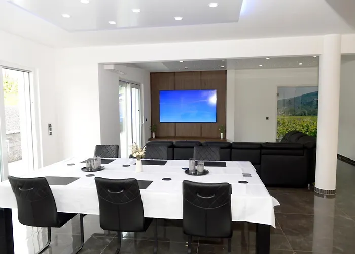 5 Sterne Luxus Klimatisiert Dachterrasse Mit Atemberaubender Aussicht Ooooo Villa Ellenz-Poltersdorf